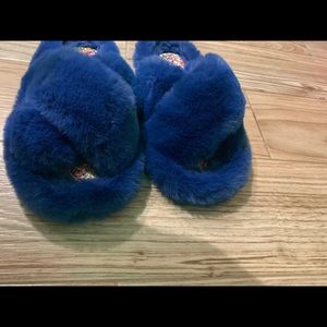 Apparis x robynblair cobalt blue faux fur slippers. NWT :)